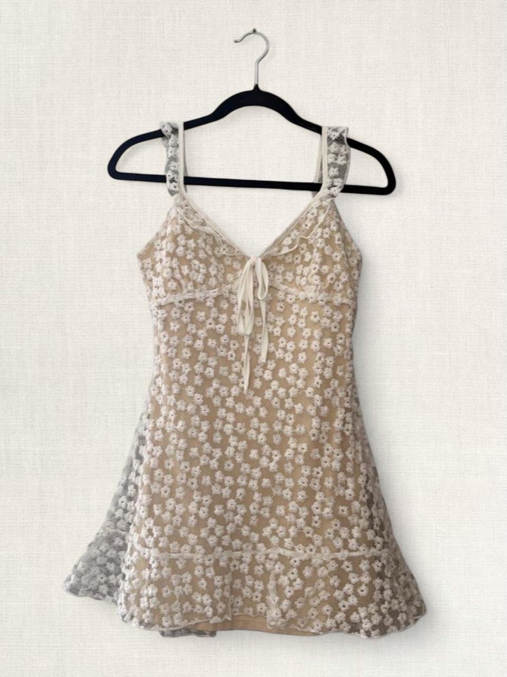Lulu's Women’s Nude and White Floral Lace Trim Slip On Dress